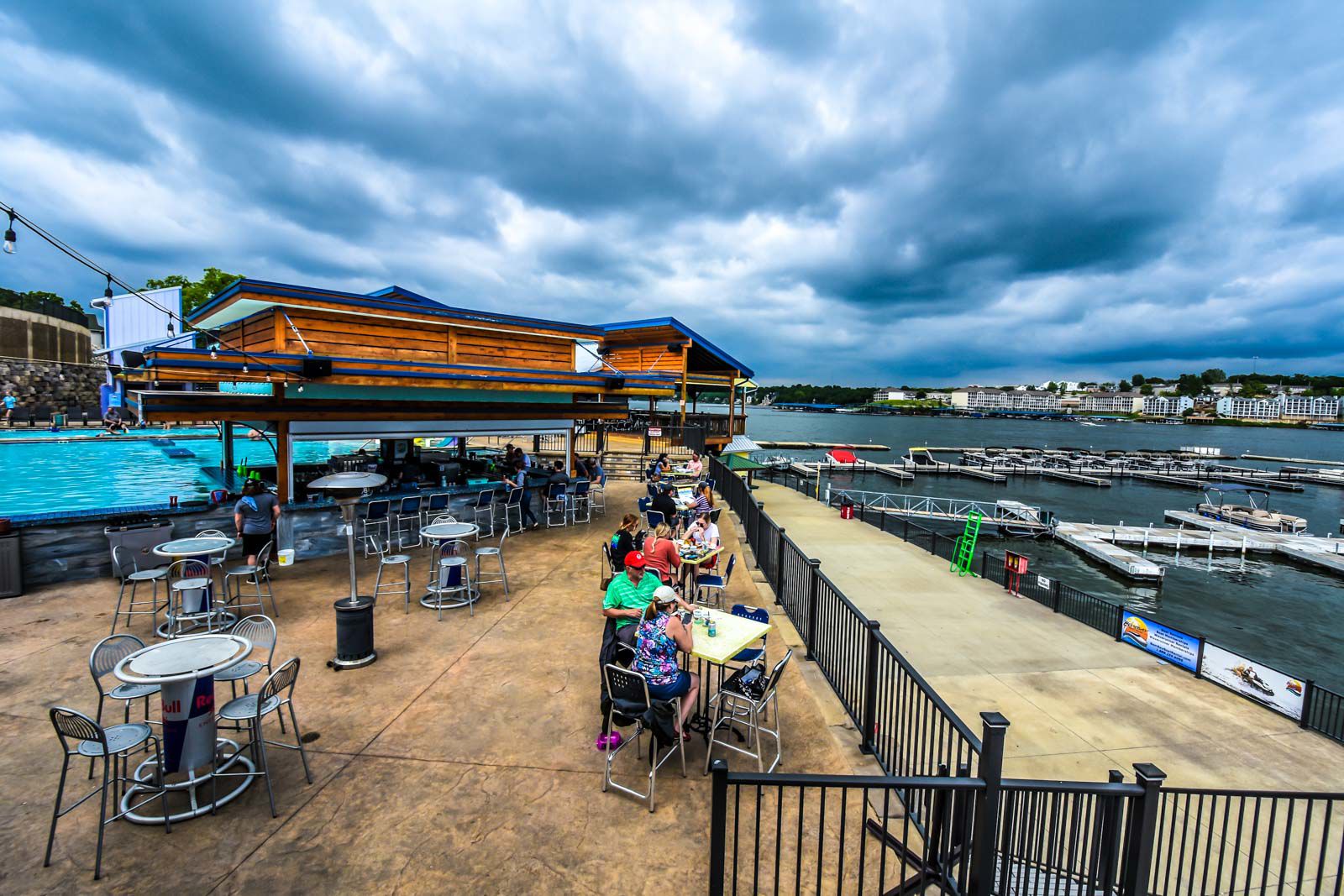 Dog Days Dining Dockside